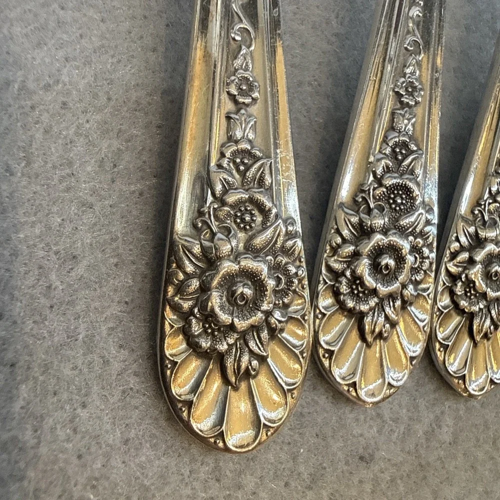 Vintage 1950's WM Rogers Mfg Co JUBILEE Silverplated Flatware 52-piece Set Boxed